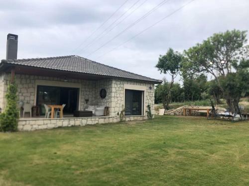 Villa Private Stone House With Swimming Pool And 2000 Sq Yard