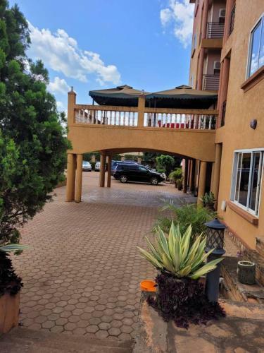 Glory Summit Hotel