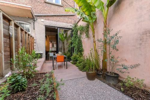 Sunny And Spacious Duplex Apartment On Top Location In Gent