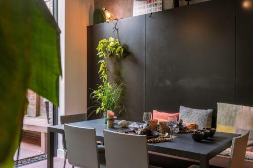 Sunny And Spacious Duplex Apartment On Top Location In Gent
