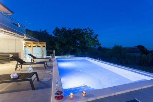 Villa Ivano With Sea&mountain View