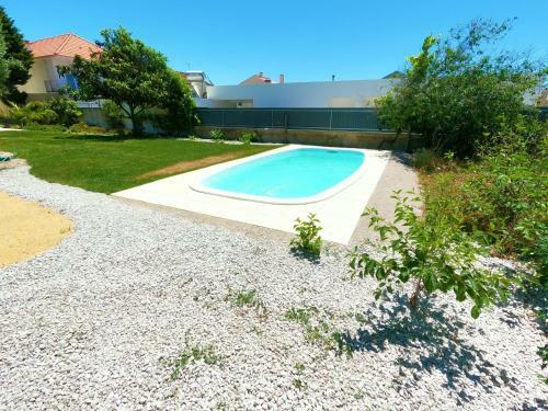 Caparica Traditional V4 Duplex Apartment With Pool Charneca Da Caparica Lisboa