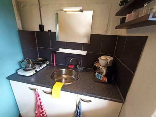 Apartamento Economische Woonstudio Met Overdekt Terrasje