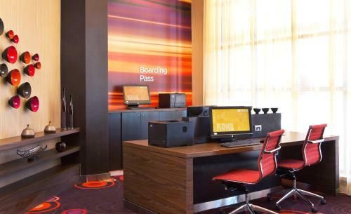 Hotel Courtyard By Marriott Syracuse Downtown At Armory Square