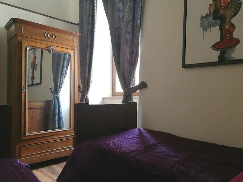 Bed & Breakfast Legacy