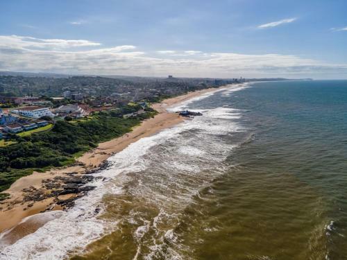 Cozy All-in-one Ocean View Apartment