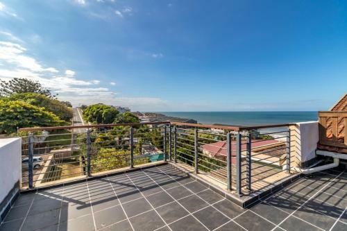 Cozy All-in-one Ocean View Apartment