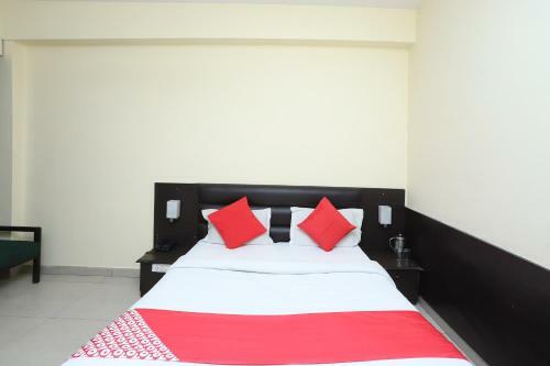 Collection O 44364 Hotel Gaurab