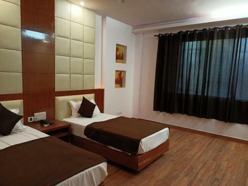 Hotel Aula Grand By Golden Plate