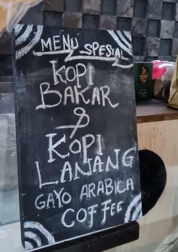 Hostal Acirasa Homestay Medan