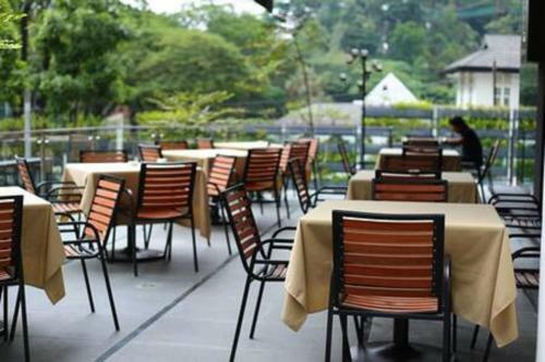 Apartamento Adam's Suites At Suasana