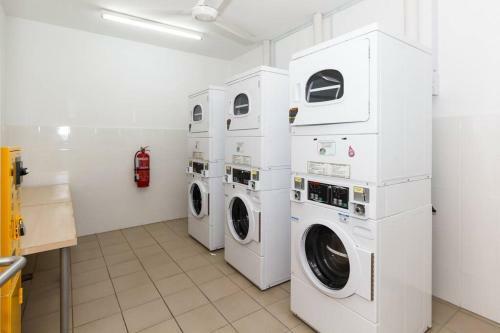 Apartamento Cozy Spacious 2br Bukit Bintang With Lush Greenery
