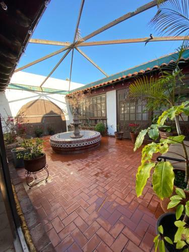 Ocean Front Antique House, Private Beach!