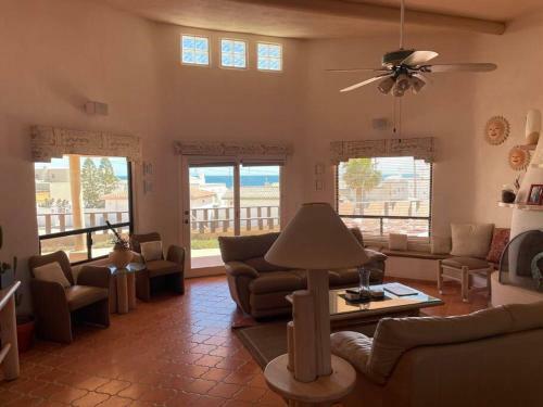 Canto De Los Pajaros Beach House