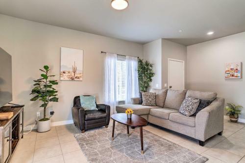 Desert Hot Springs Home Large Yard, Mtn View