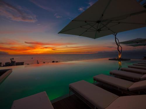 Pier 57 406 Romantic Zone! Magic Sunset View !!!