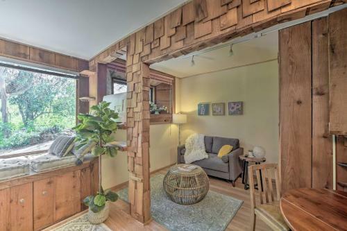 Apartamento Inviting Dtwn Apt Fire Table, Mins To Beach!