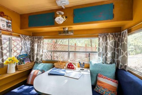 The Chick Inn - Eco-friendly Glamping