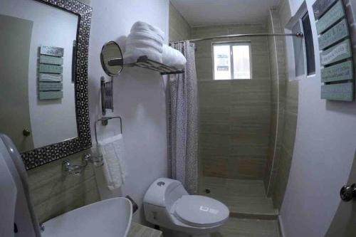 3 Rooms, 2 Bath Apartment For 6