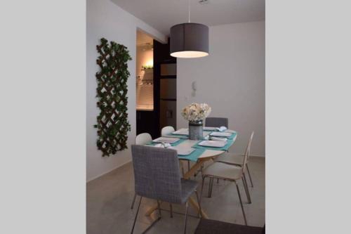 3 Rooms, 2 Bath Apartment For 6