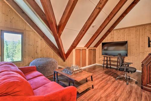 Spacious Lake Arrowhead Cabin With Jacuzzi Spa!