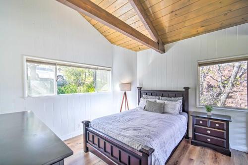 Modern North Bay Home With Pool Table And Patio!