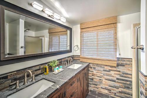 Modern North Bay Home With Pool Table And Patio!