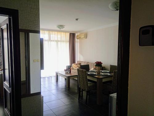 Dolce Vita II Waterfront Breeze Sea View Luxury Apartament