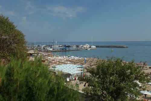 Private Apartment In Bademite Complex