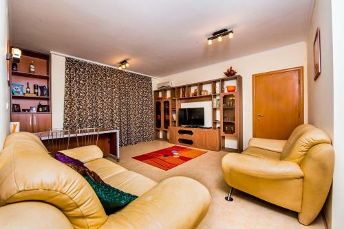 Sveti Vlas Beachfront Apartment