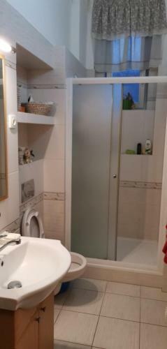 Apartm�ny U Hotelu Thermal Kv
