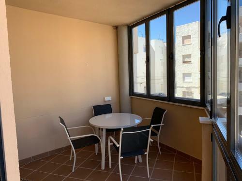 Precioso Apartamento Con Piscina Junto Al Mar