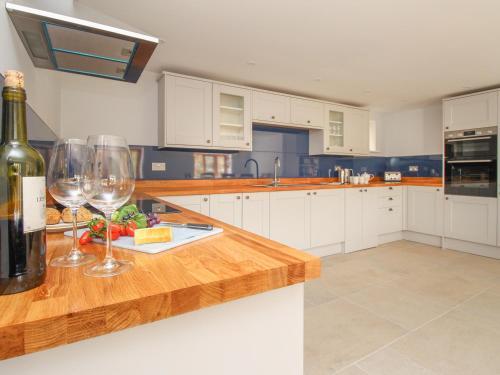 The Stables, Burton Bradstock