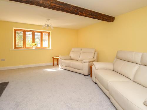 The Stables, Burton Bradstock