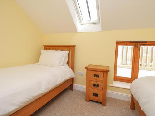 The Stables, Burton Bradstock