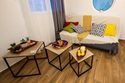 Lemon Garden Stylish Private Apartment