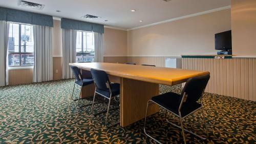 Hotel Best Western Colonel By Inn