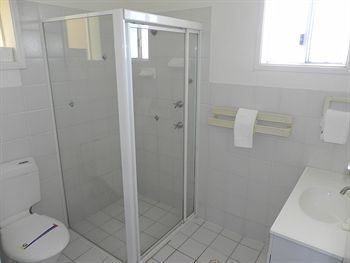 Leisure-lee Holiday Apartments