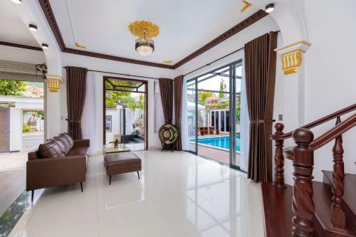 Villa 2 H? B?i Ri�ng B�i Sau