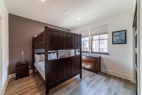 #519 Luxurious New Build, With Mountain Views