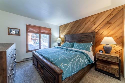 #492- Peaceful Snowcreek Retreat