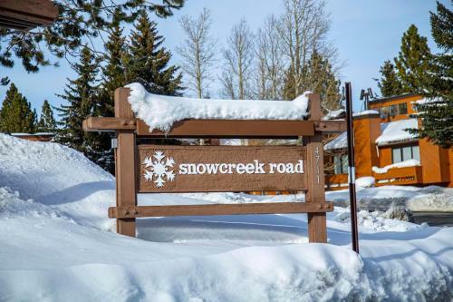#492- Peaceful Snowcreek Retreat
