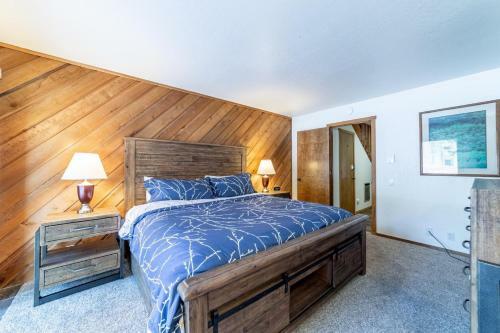 #492- Peaceful Snowcreek Retreat