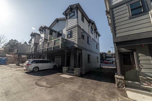#511 Midtown Mountain Retreat