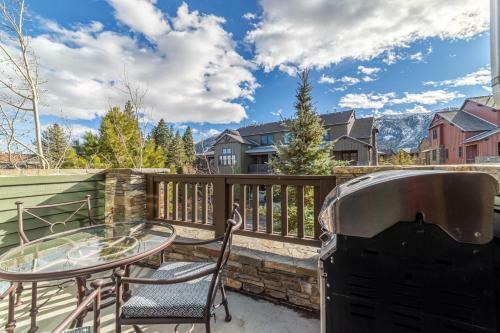 #533- Snowcreek Old Western Style Townhome