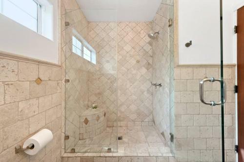 Villa Beverly Grove Spanish Oasis With Pool & Parking
