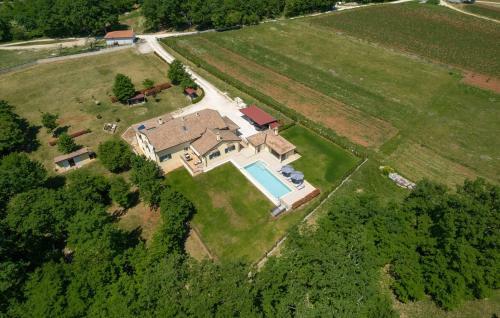 Holiday House Mateo With Private Pool