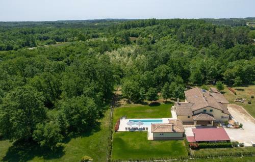 Holiday House Mateo With Private Pool