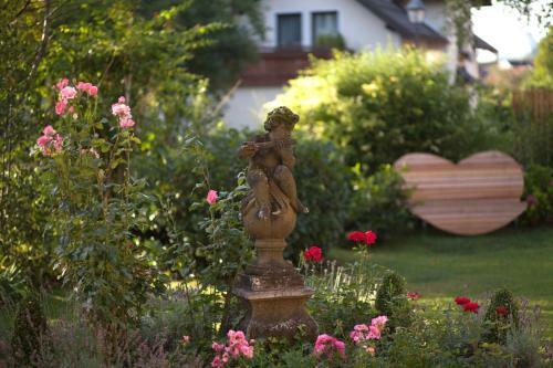 Hostal Hotel Garni Sallerhof