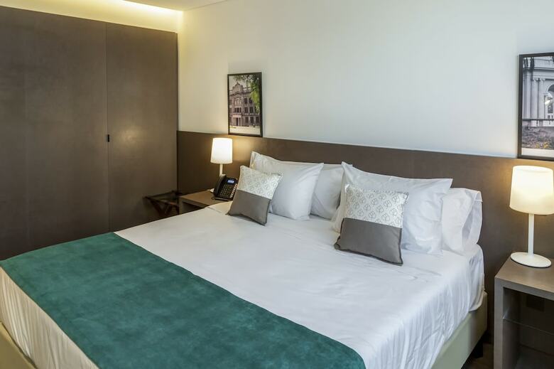 Hotel Dazzler By Wyndham La Plata